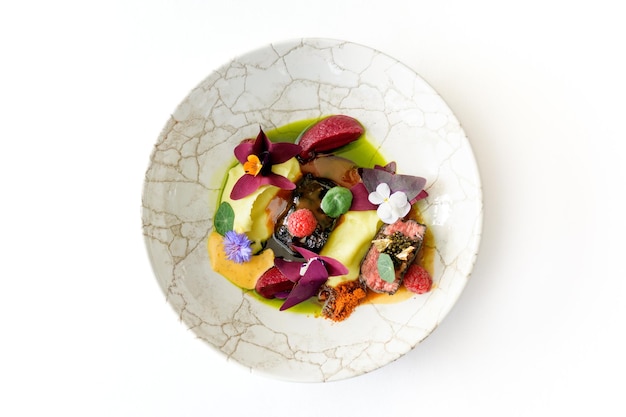 farfurie cu preparat colorat